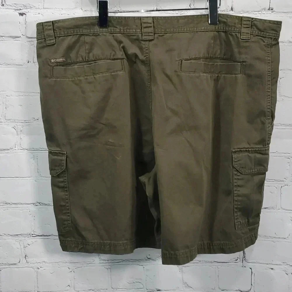 Columbia Shorts Cargo Army Green Size 42 - Picture 10 of 13
